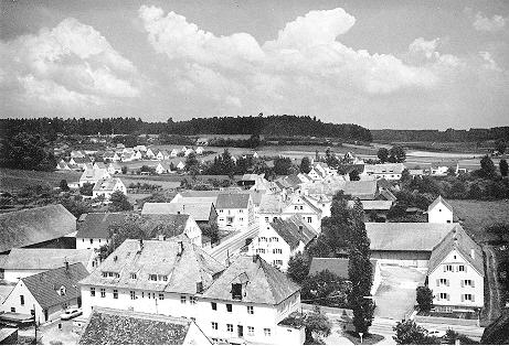 Blick vom Kirchturm Richtung Norden. Kirchberg und Katharinaberg sind nur wenig bebaut.